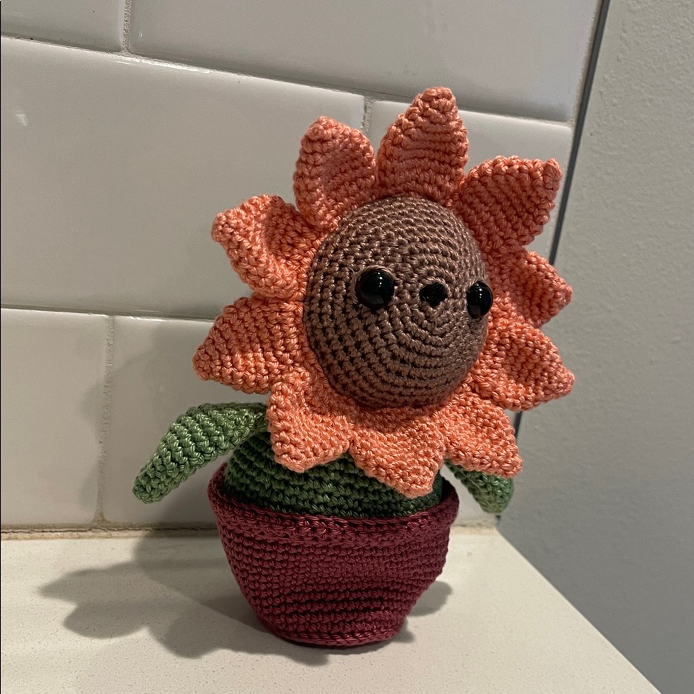 Flower Child Sunflower Bear Hand Crafted Figure and Pot Amigurumi Crochet Decor - Picture 6 of 13
